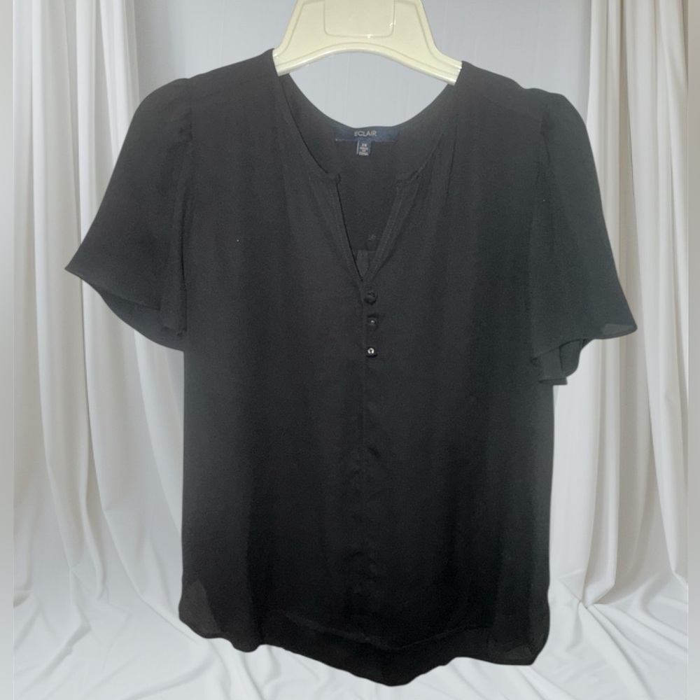 Eclair Women’s Size XS Black Semi-Sheer Split Neck Short Sleeve Blouse